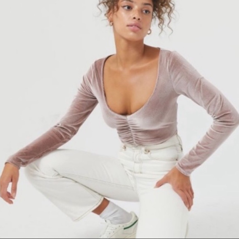 Urban Outfitters crop top ribbed velvet dusty pink rose/mauve NWT women’s large